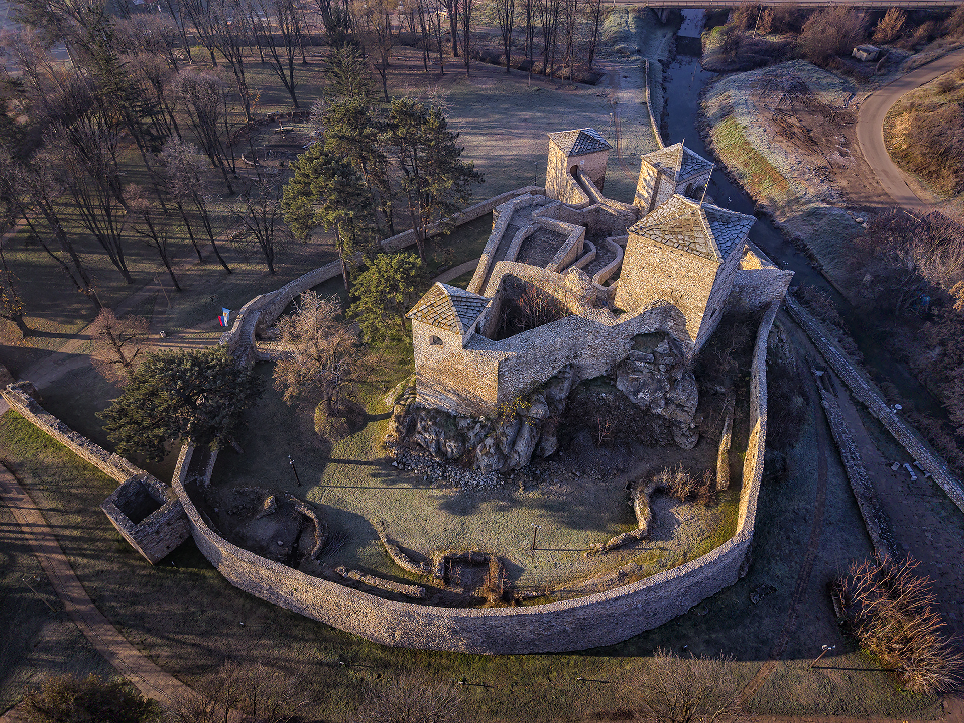 Пиротски град