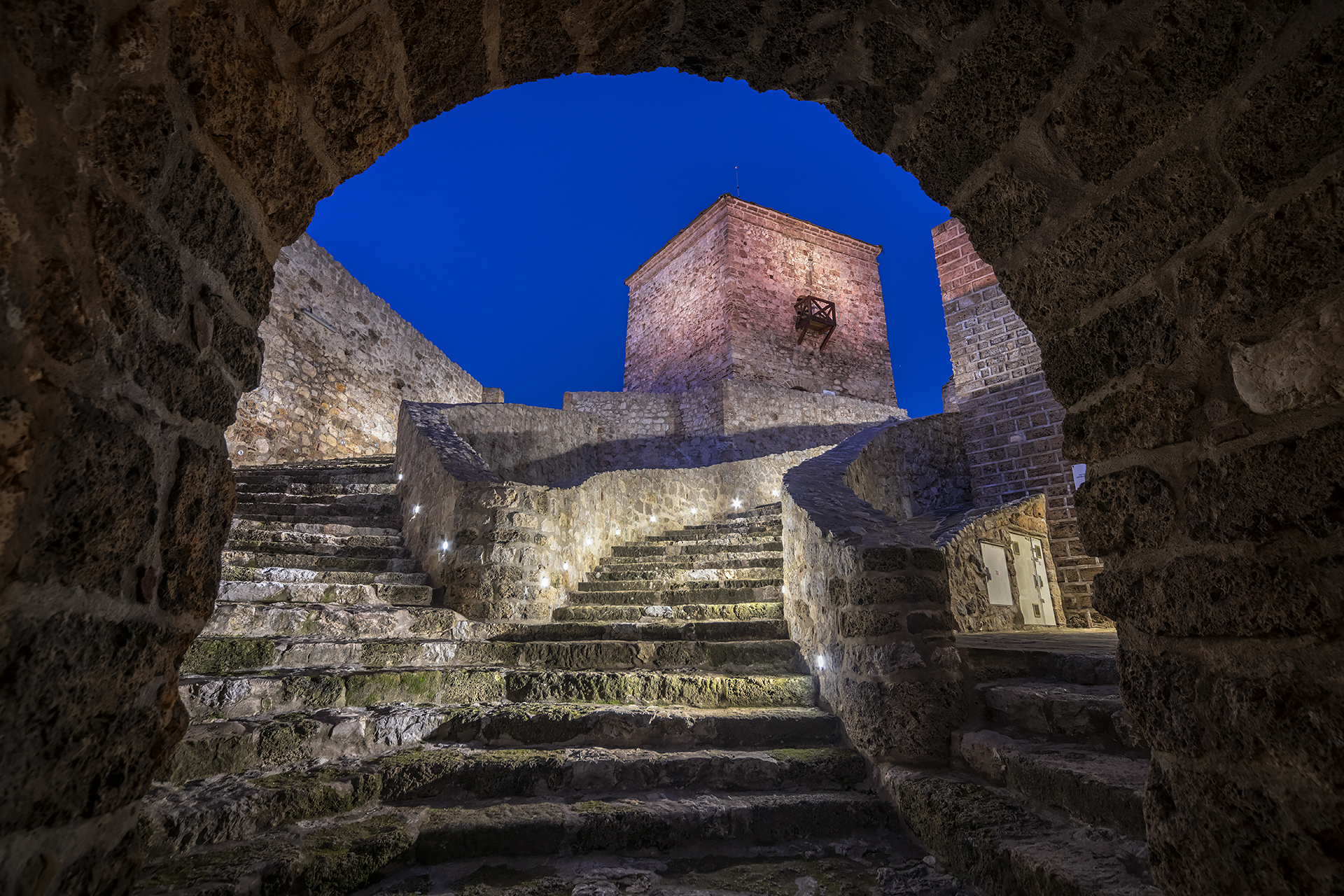 Момчилов град